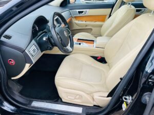 Jaguar Xf (ver-2-2d-premium-luxury)