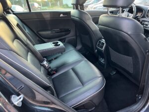 Kia Sportage (ver-2-0-crdi-awd-aut-gt-line)