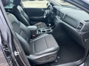 Kia Sportage (ver-2-0-crdi-awd-aut-vision)