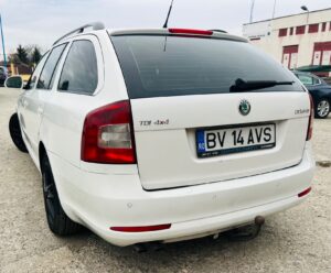 Skoda Octavia (ver-combi-1-6-tdi-dpf-4x4-ambition)