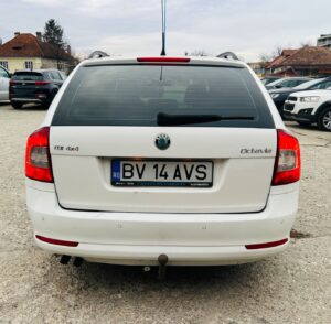 Skoda Octavia (ver-combi-1-6-tdi-dpf-4x4-ambition)