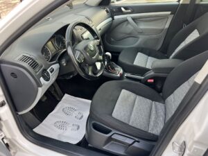 Skoda Octavia (ver-combi-1-6-tdi-dpf-4x4-ambition)